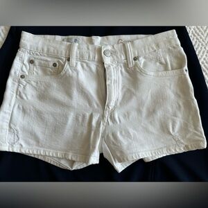 GAP Distressed Slim White Denim Shorts. Size 26